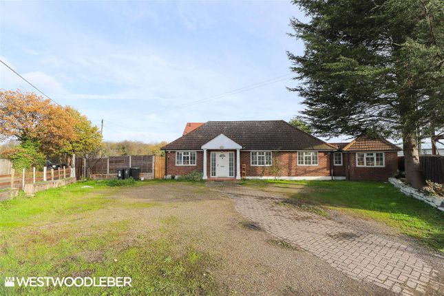 Old House Lane, Harlow CM19 4 bed detached bungalow for sale