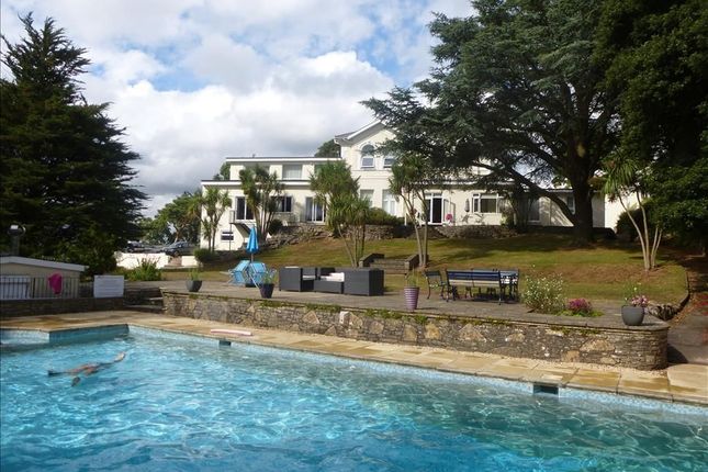 Higher Warberry Road, Torquay, TQ1 1RY 2 bed flat for sale