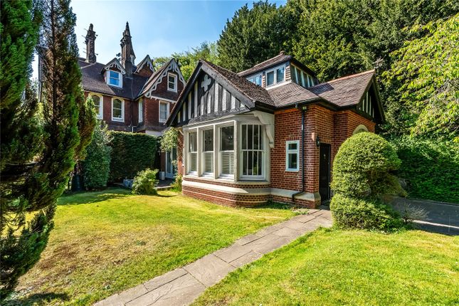 Reigate Hill, Reigate, Surrey, RH2 2 bed detached house for sale