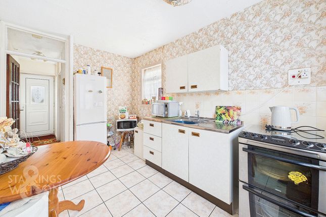 Back Lane, Hethersett, Norwich 3 bed semi