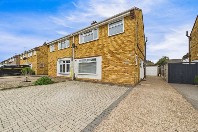 Penhill Crescent, Worcester... 3 bed semi