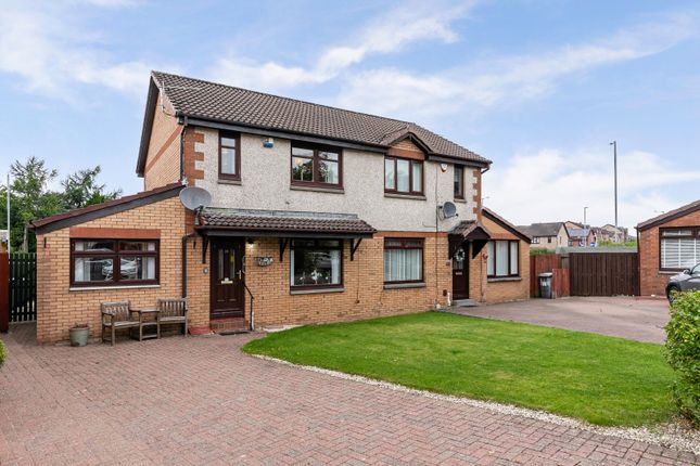 Craigielea Park, Renfrew... 4 bed semi