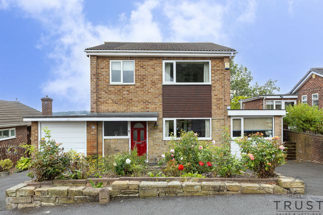St. Marys Walk, Mirfield, WF14 4 bed detached house for sale