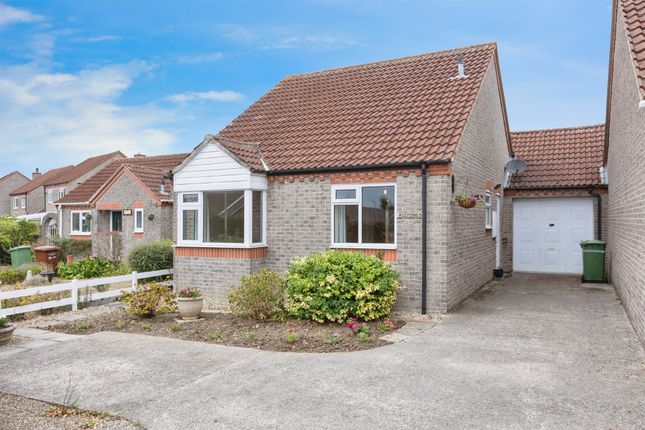 2 bedroom link detached house for sale