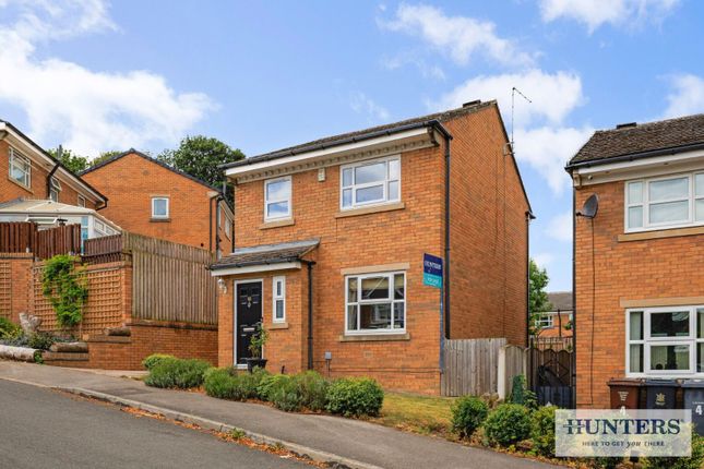 Roundhead Fold, Apperley Bridge 3 bed detached house for sale