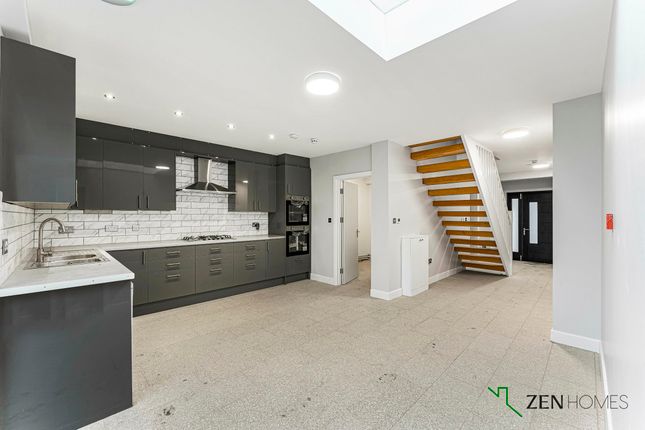 Ilford IG2 5 bed end of terrace house for sale