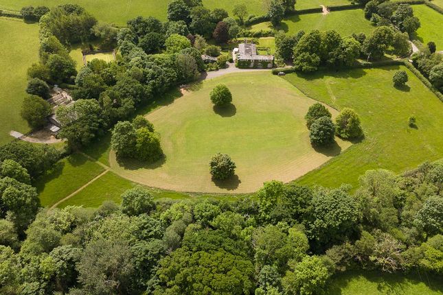 8 bedroom detached house for sale