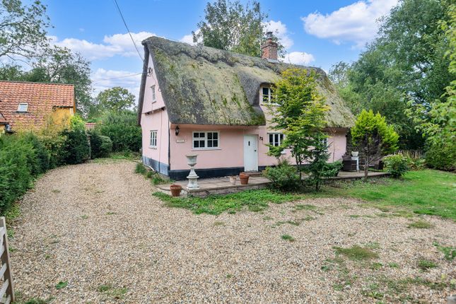 The Street, Newmarket CB8 3 bed detached house for sale