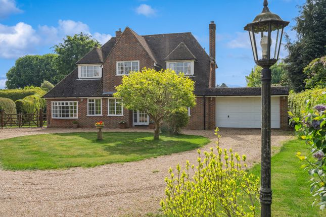 Hunters Close, Chesham 4 bed detached house for sale