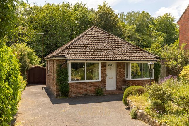 London Road, Forest Row RH18 2 bed detached bungalow for sale
