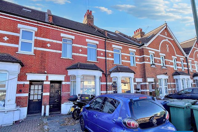 Burnt Oak Broadway, Edgware 5 bed terraced house for sale