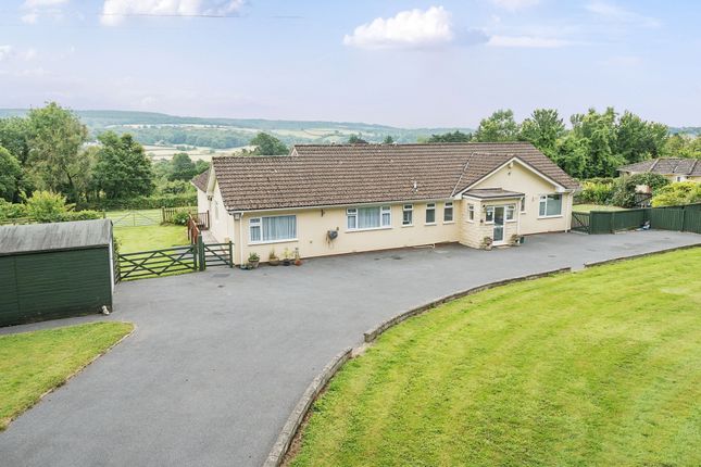 4 bedroom detached bungalow for sale