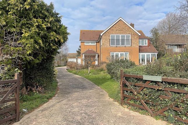 4 bed detached house