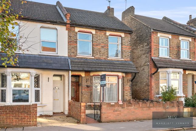 3 bed end terrace house