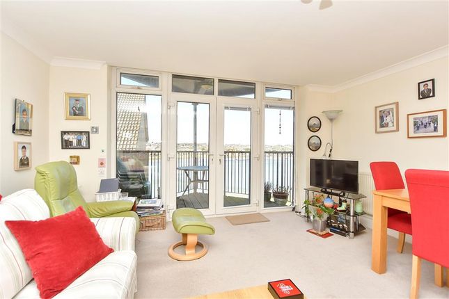 Valetta Way, Rochester, Kent 2 bed apartment for sale