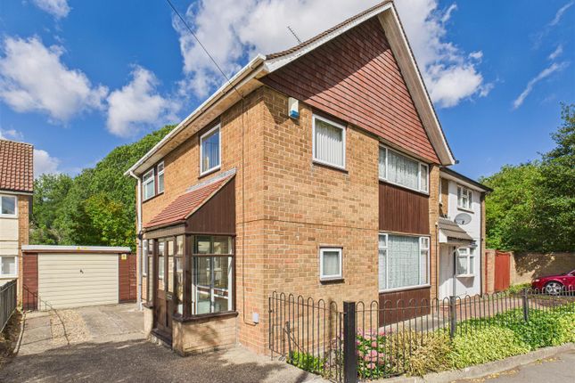 Anlaby Park Road South, Hull 3 bed semi