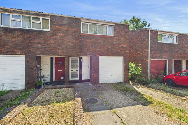 Brickett Close, Ruislip HA4 1 bed apartment for sale