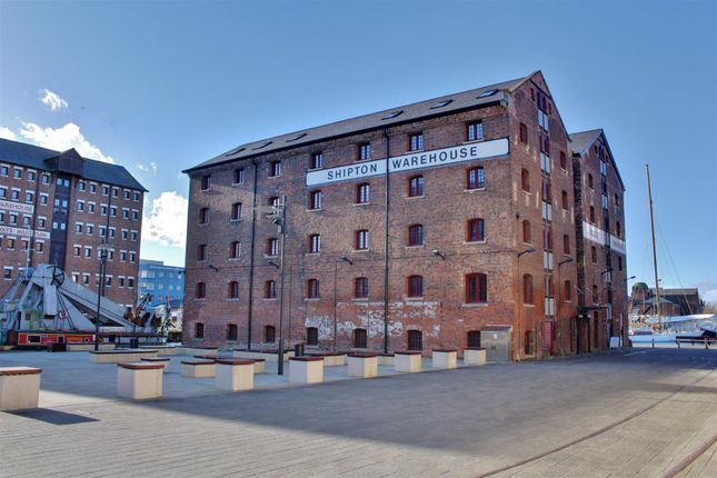 Biddle & Shipton, Gloucester Docks 2 bed apartment for sale