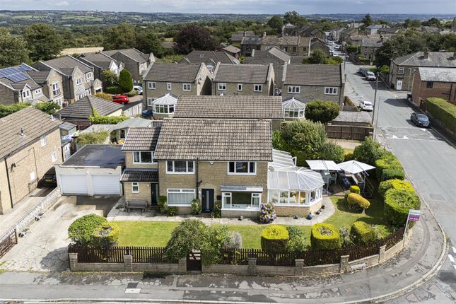Tabbs Lane, Scholes, Cleckheaton 4 bed detached house for sale