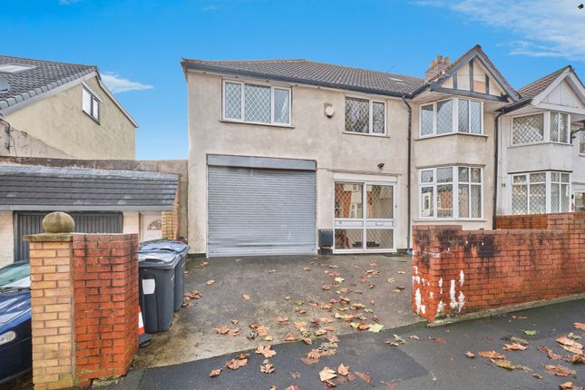 5 bedroom semi-detached house for sale