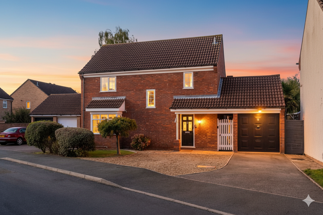 Gainsborough Drive, St. Ives PE27 4 bed detached house for sale