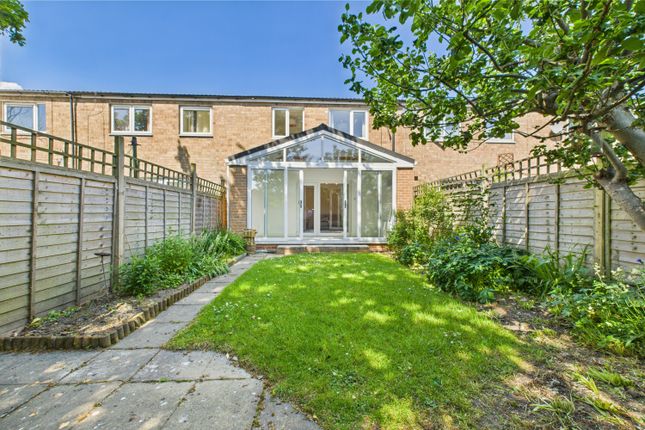 Totley Brook Way, Dore. S17 3PW 3 bed terraced house for sale