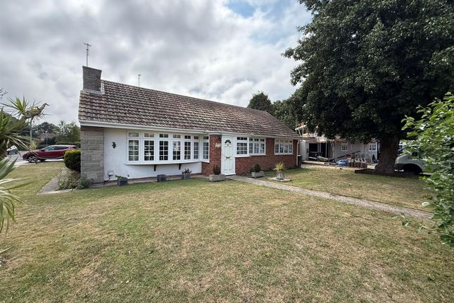 Caroline Crescent, Broadstairs 3 bed detached bungalow for sale