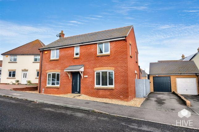 Barlands Close, Portland DT5 4 bed detached house for sale
