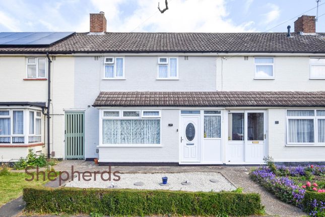 Hillview Gardens, Cheshunt EN8 3 bed terraced house for sale
