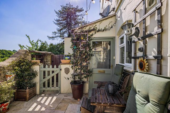 Chalford Hill, Stroud... 2 bed semi