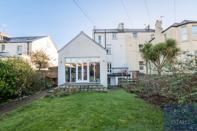 6 bedroom semi-detached house for sale