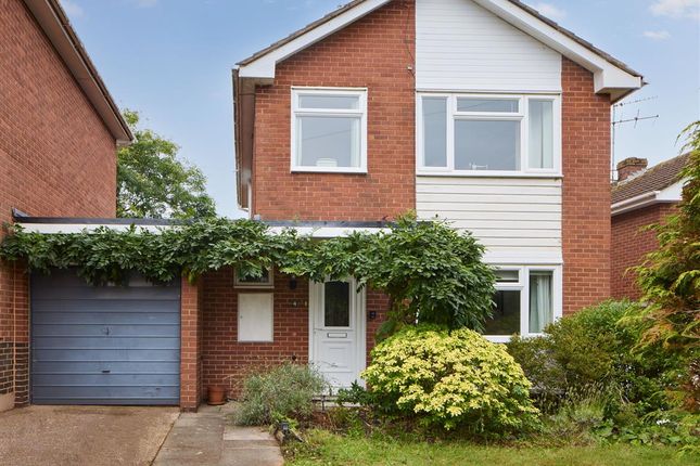 3 bed detached house