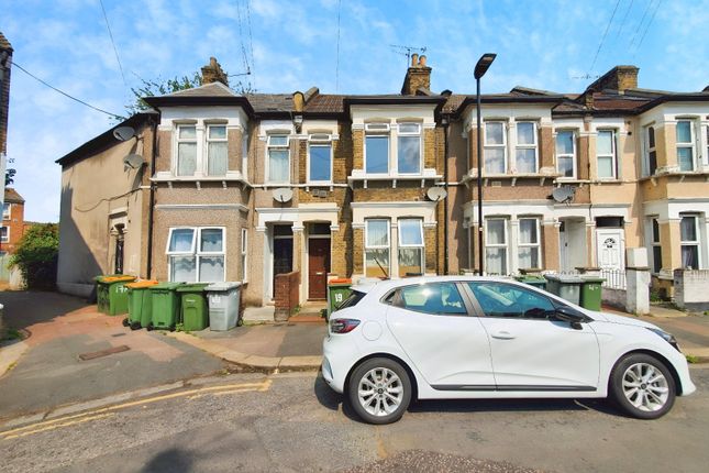 Chandler Avenue, London E16 2 bed apartment for sale
