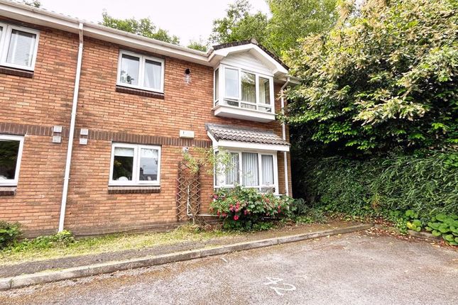 Highbury Court, Neath, SA11 1TX 2 bed apartment for sale