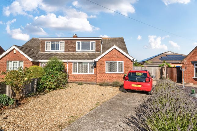 Foxhill, Grimsby, Lincolnshire, DN37 2 bed semi