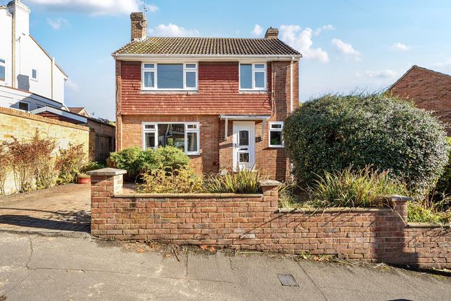 Woking,  Surrey,  GU21 3 bed detached house for sale