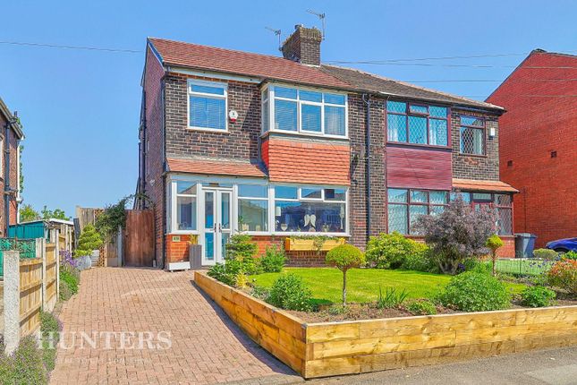 Foxdenton Lane, Chadderton, Oldham 3 bed semi