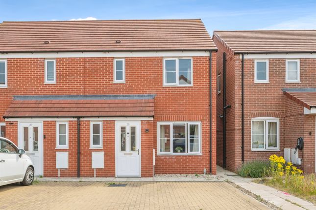 3 bedroom semi-detached house for sale