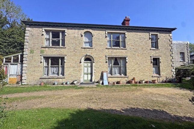 Mellis 5 bed detached house for sale