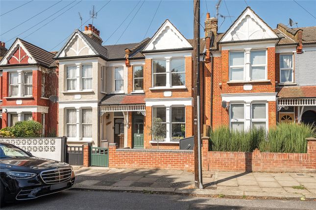 Lancaster Road, London, N11 3 bed terraced house for sale
