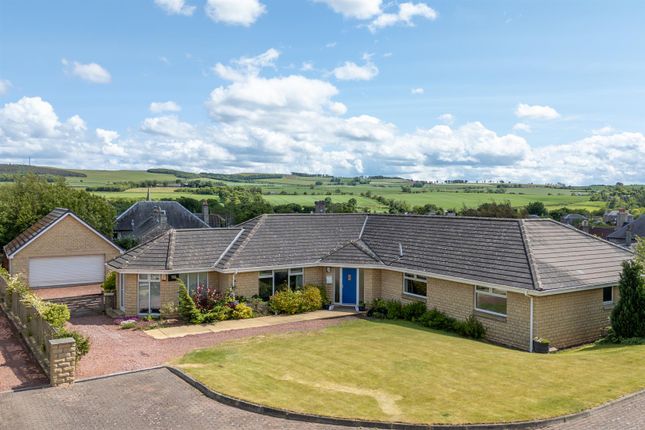 4 bedroom detached bungalow for sale