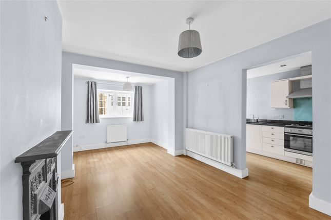 Lesbourne Road, Reigate, Surrey, RH2 2 bed end of terrace house for sale