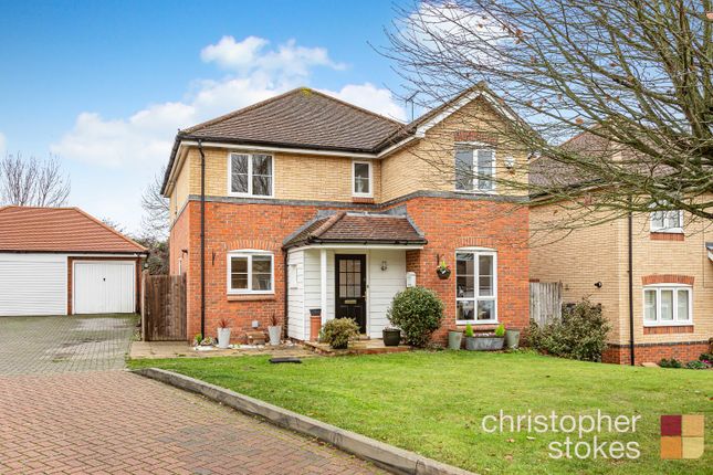 Ellis Close, Hoddesdon... 4 bed detached house for sale