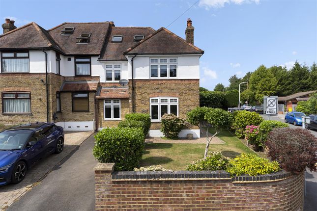 5 bedroom semi-detached house for sale