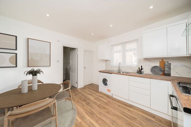Bruce Road, Mitcham CR4 2 bed maisonette for sale