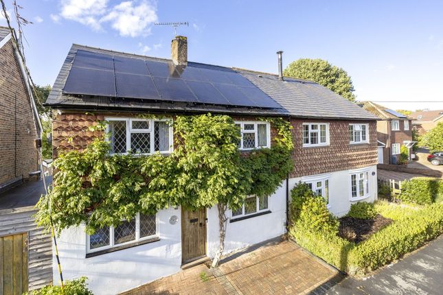 Horsham Road, Handcross, RH17 4 bed cottage for sale