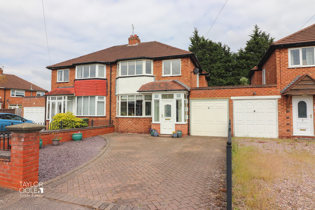 3 bedroom semi-detached house for sale