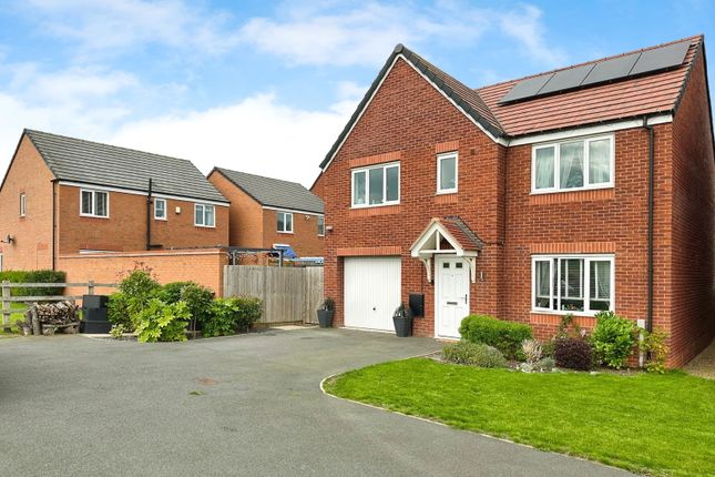 Tigers Road, Fleckney LE8 5 bed detached house for sale
