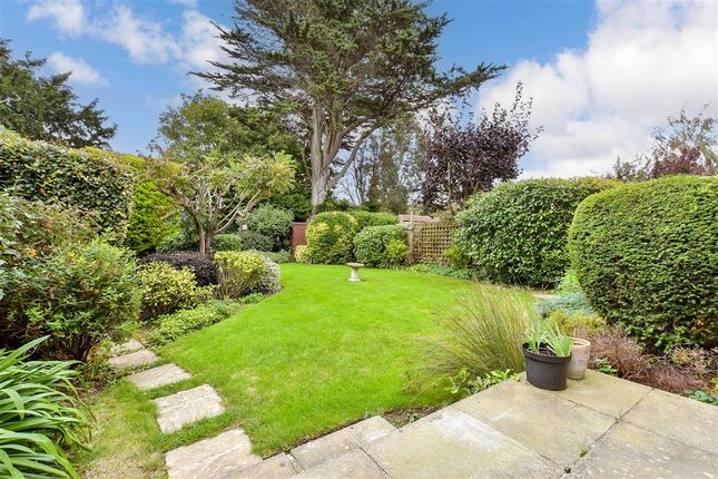 3 bed detached house