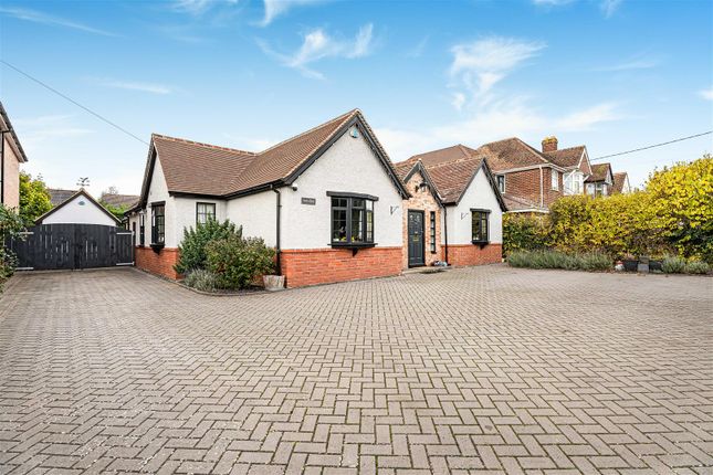 Banbury Road, Bicester 4 bed detached bungalow for sale